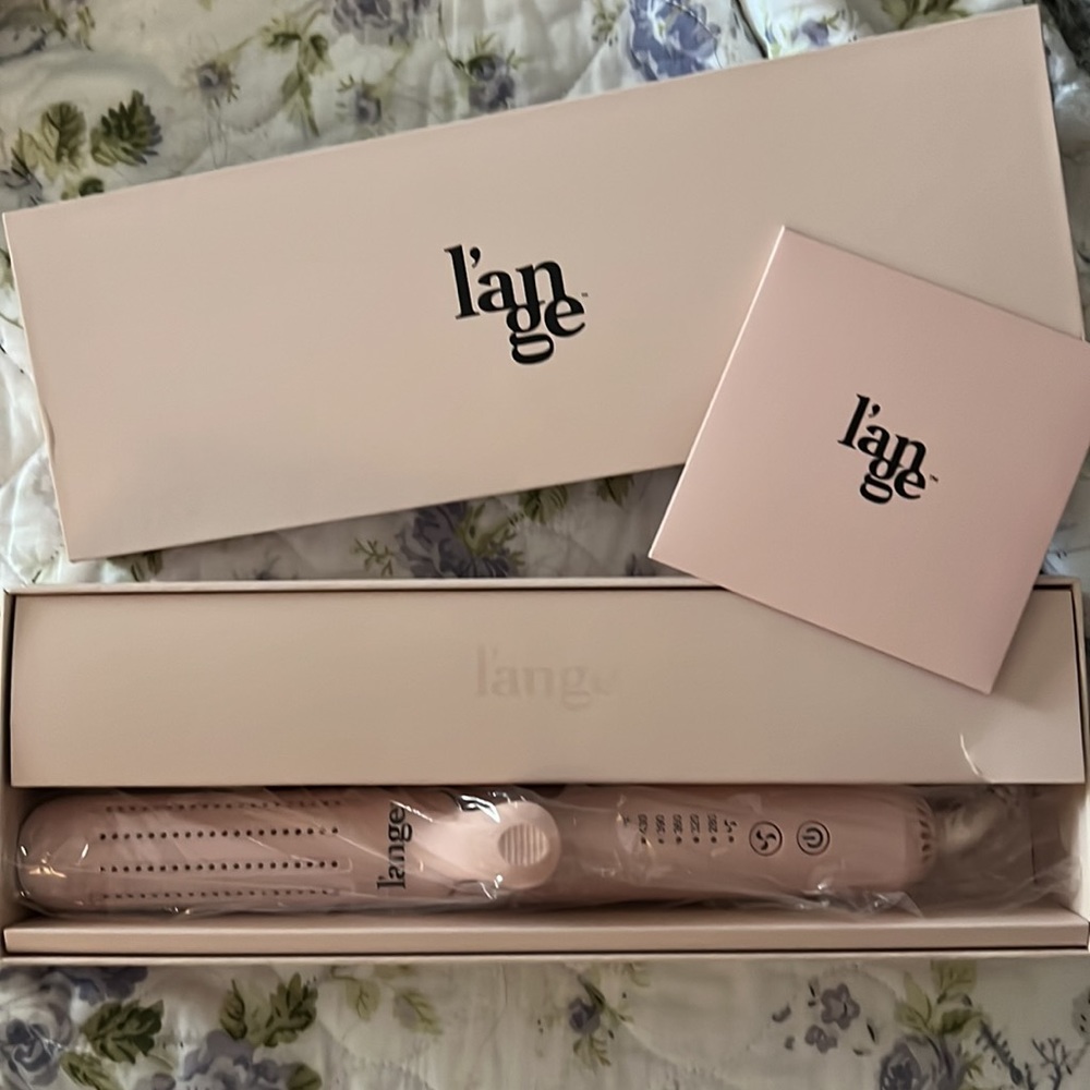L’ange Le Duo 360 Airflow Styler and Travel pouch